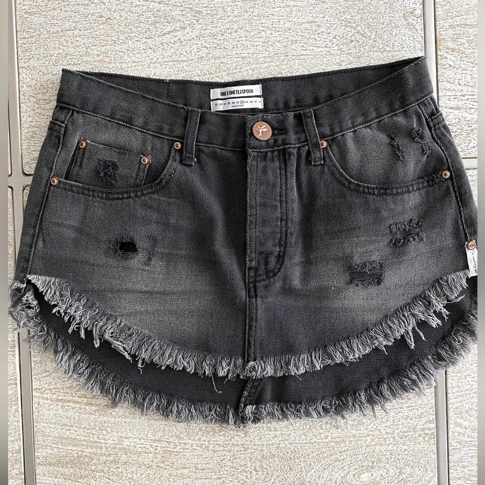 One x one teaspoon skirt